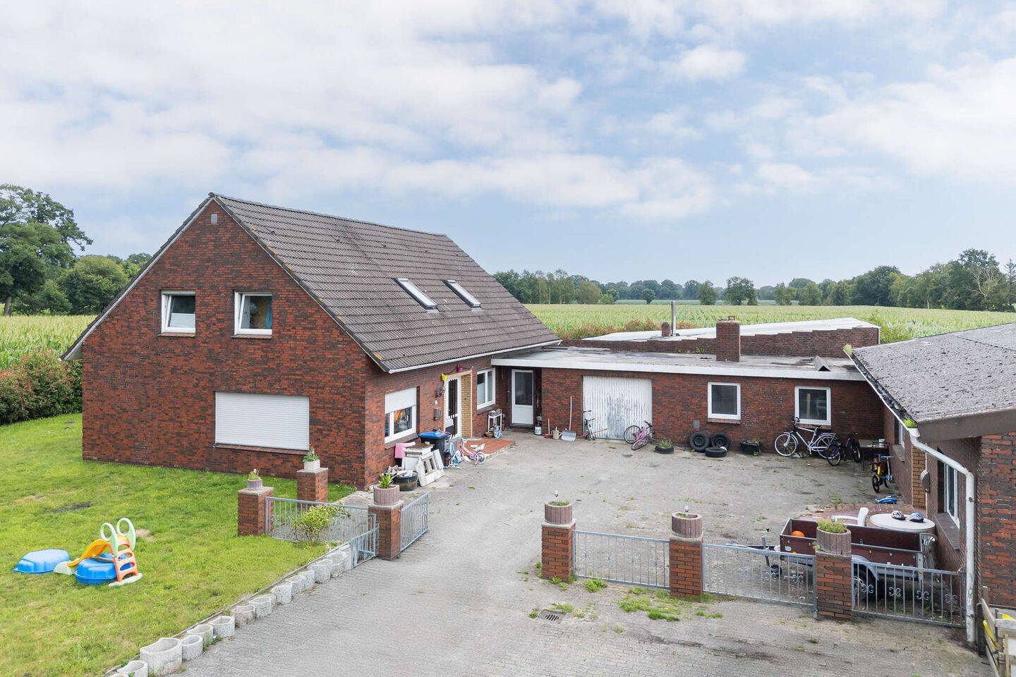 Mehrfamilienhaus zum Kauf - Ansicht 2