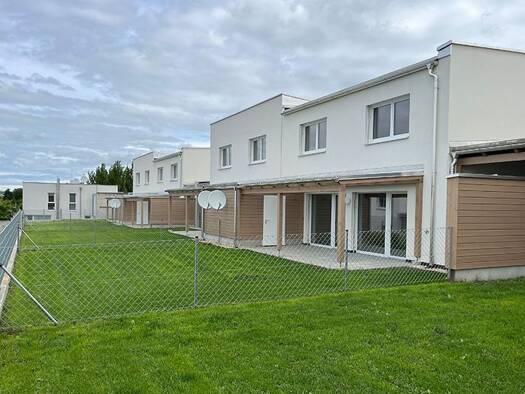 Reihenmittelhaus zur Miete 1.338 € 109,3 m² Hacheweg 29 Zistersdorf 2225