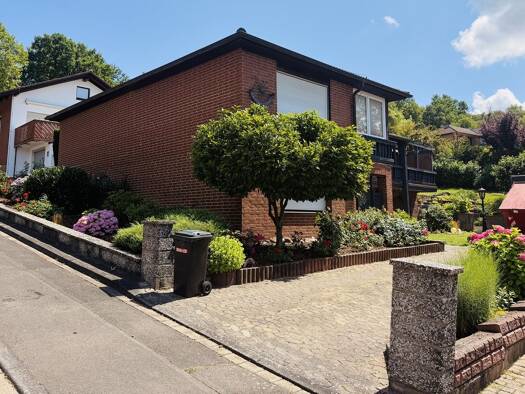 Mehrfamilienhaus zum Kauf 259.000 € 7 Zimmer 160 m² 798 m² Grundstück Waldschänkenweg 26 Northeim Northeim 37154