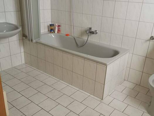 Wohnung zur Miete 420 € 2 Zimmer 64 m² EG Sonneberg 96515