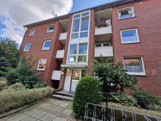 Wohnung zum Kauf 73.000 € 4 Zimmer 86 m² 1. Geschoss Geibelstraße 40 Barenburg Emden 26721