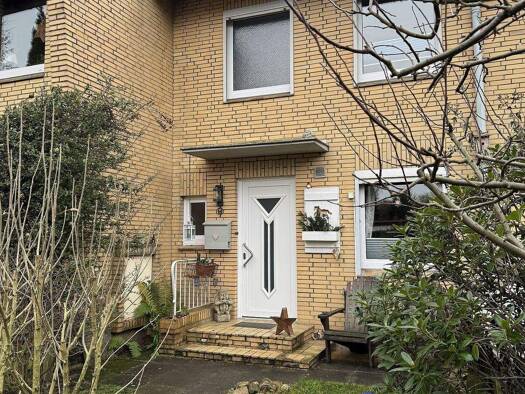 Reihenmittelhaus zum Kauf 285.000 € 3 Zimmer 80,5 m² 137 m² Grundstück Waldemar-Bonsels-Weg Ahrensburg 22926