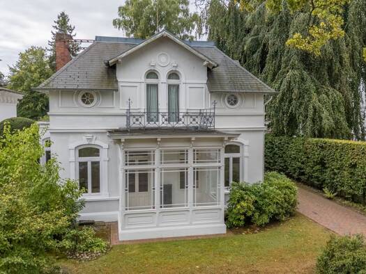 Villa zum Kauf 8 Zimmer 280 m² 813 m² Grundstück Blankenese Hamburg 22587