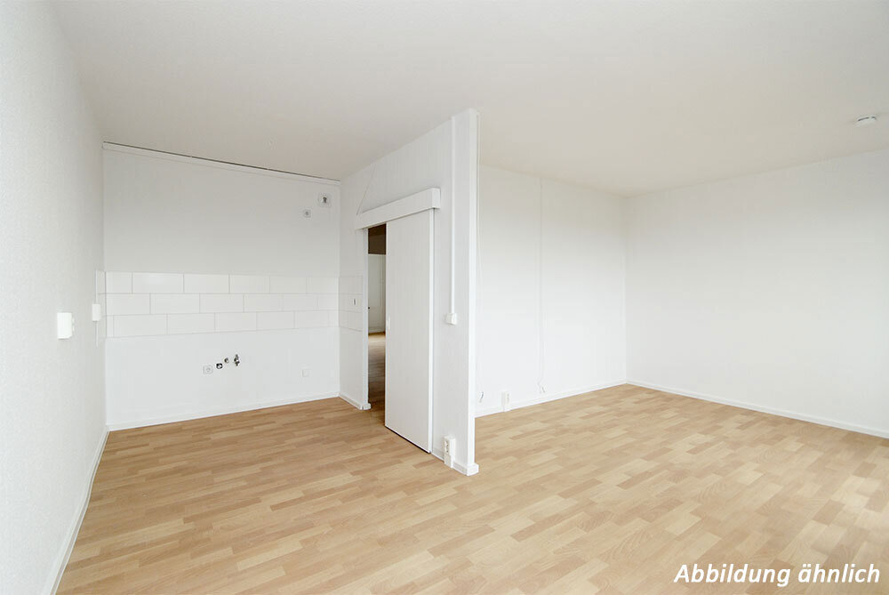 Wohnung zur Miete 332 € 4 Zimmer 66,3 m²<br/>Wohnfläche 4.<br/>Geschoss Riedweg 21 Silberhöhe Halle 06132