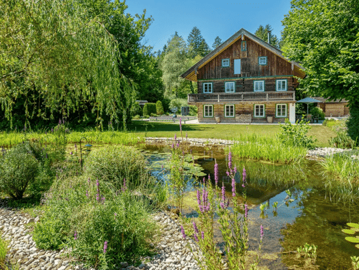 Haus zum Kauf 12 Zimmer 770 m² 10.000 m² Grundstück Lochhofen Sauerlach 82054