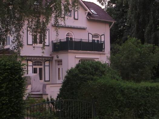 Wohnung zur Miete 1.350 € 3 Zimmer 88 m² Geschoss 1/3 frei ab 01.05.2026 Herzog-Adolf-Straße 3 Reinbek 21465