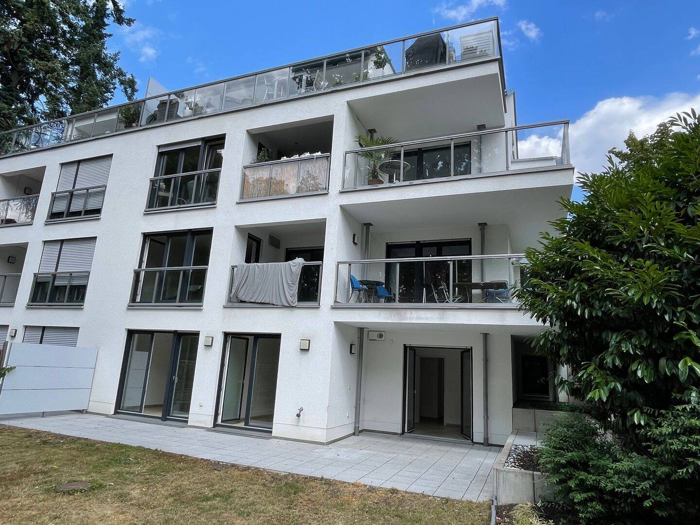 Property thumbnail 12