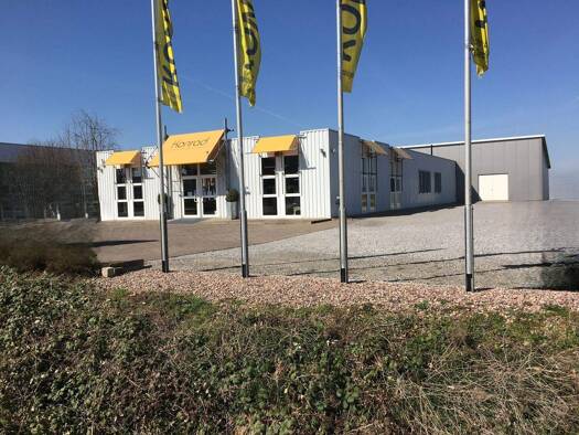 Laden zur Miete 7.850 € 1 Zimmer 971 m² Verkaufsfläche Warburg 34414