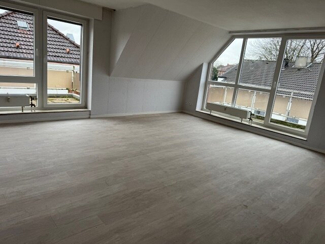 Wohnung zur Miete 800 € 3 Zimmer 96 m²<br/>Wohnfläche 3.<br/>Geschoss ab sofort<br/>Verfügbarkeit Hertener Str. 207 Hochlar Recklinghausen 45659