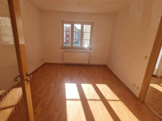 Wohnung zur Miete 380 € 3 Zimmer 58 m² frei ab sofort Sudenburg Magdeburg 39112