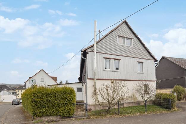 Einfamilienhaus zum Kauf 170.000 € 168 m² 404 m² Grundstück Heckholzhausen Beselich 65614