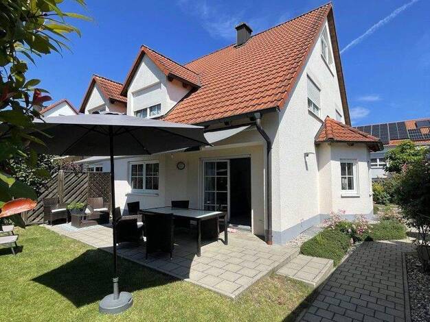 Doppelhaushälfte zum Kauf provisionsfrei 680.000 € 6 Zimmer 143 m² 318 m² Grundstück Seukendorf 90556