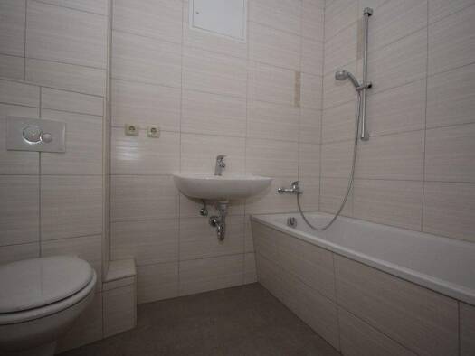 Wohnung zur Miete 298 € 2 Zimmer 46,6 m² frei ab sofort Syrau Rosenbach/Vogtland 08548