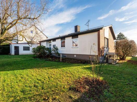 Bungalow zum Kauf 498.000 € 6 Zimmer 109,2 m² 1.000 m² Grundstück frei ab 01.01.2026 Puschendorf 90617