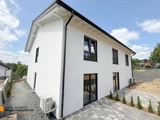 Reihenendhaus zum Kauf - Erstbezug 309.000 € 4 Zimmer 105 m² 876 m² Grundstück Wissen 57537