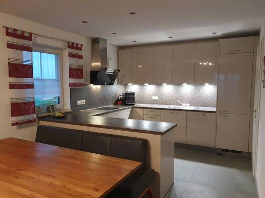 Wohnung zur Miete 1.080 € 3 Zimmer 110 m² Geschoss 1/2 frei ab 01.10.2026 Haubenberg Vilsbiburg 84137