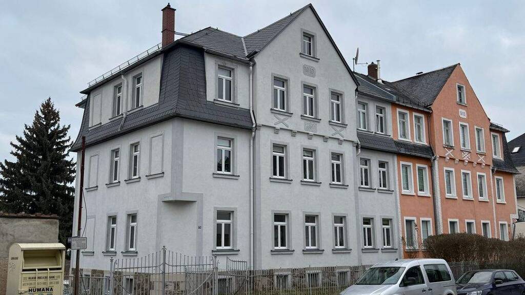 Mehrfamilienhaus zum Kauf 230.000 € 12 Zimmer 323,9 m² frei ab sofort Goldammerstraße 24 Geringswalde 09326