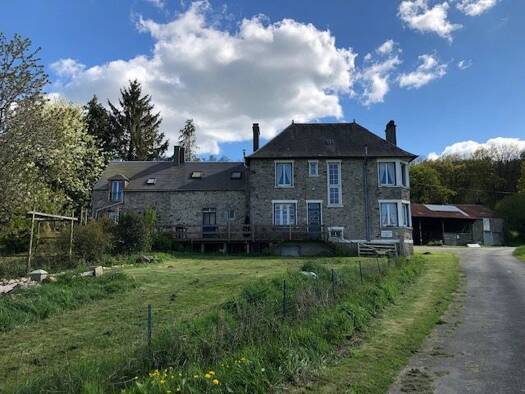 Haus zum Kauf 199.995 € 217 m² 9.202 m² Grundstück Pré-en-Pail-Saint-Samson 53140