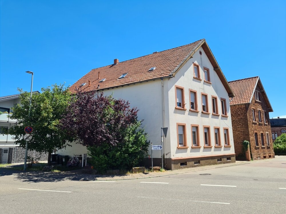 Mehrfamilienhaus zum Kauf 349.000 € 10 Zimmer 250 m²<br/>Wohnfläche 420 m²<br/>Grundstück Edenkoben 67480