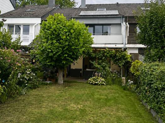 Haus zum Kauf 720.000 € 1 Zimmer frei ab 01.04.2027 Wandsbek Wandsbek 22041