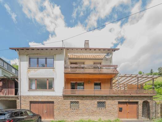 Mehrfamilienhaus zum Kauf 225.000 € 13 Zimmer 267 m² 644 m² Grundstück Engehöll Oberwesel 55430