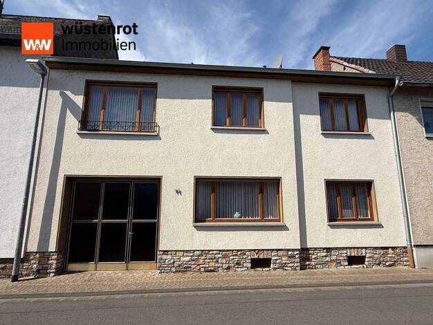 Reihenmittelhaus zum Kauf 219.000 € 7 Zimmer 145 m² 778 m² Grundstück Gladbach Neuwied / Gladbach 56566