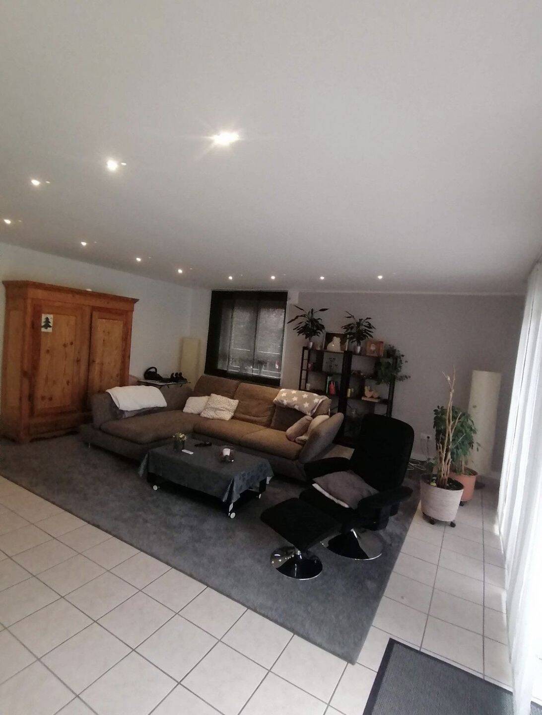 Immobilie in Sendenhorst - Modernisiertes Zweifamilienhaus mit Balkon, Garten und Garage in ruhiger Lage - Bild 1