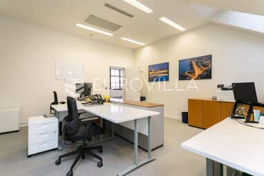 Büro-/Praxisfläche zur Miete 6.852 € Hebrangova Donji grad 10000