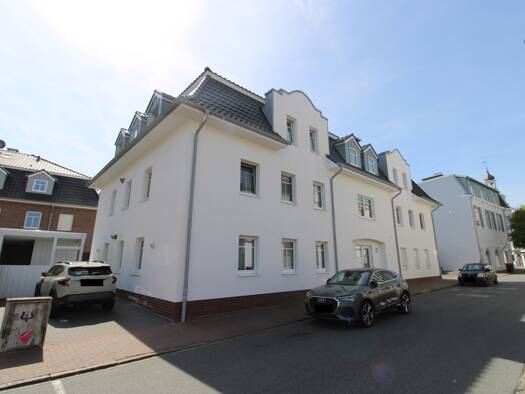 Wohnung zum Kauf 254.000 € 2 Zimmer 79 m² EG Varel Varel 26316