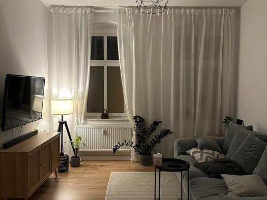 Wohnung zur Miete 266 € 2 Zimmer 44 m² Geschoss 1/4 frei ab sofort Arndtstraße 18 Ostviertel Gera 07545