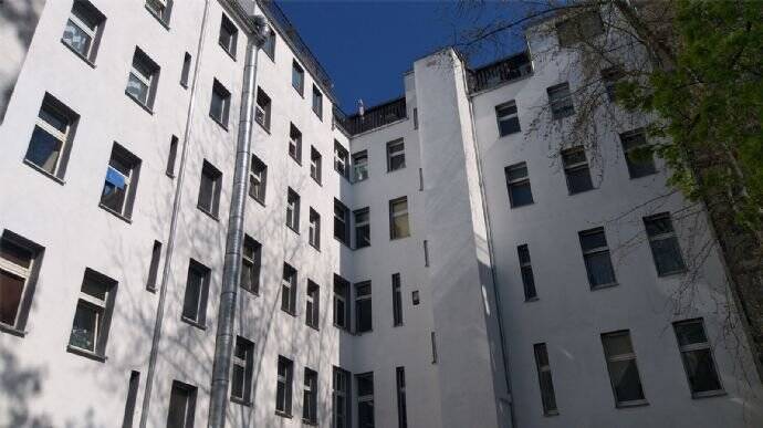 Property thumbnail 2