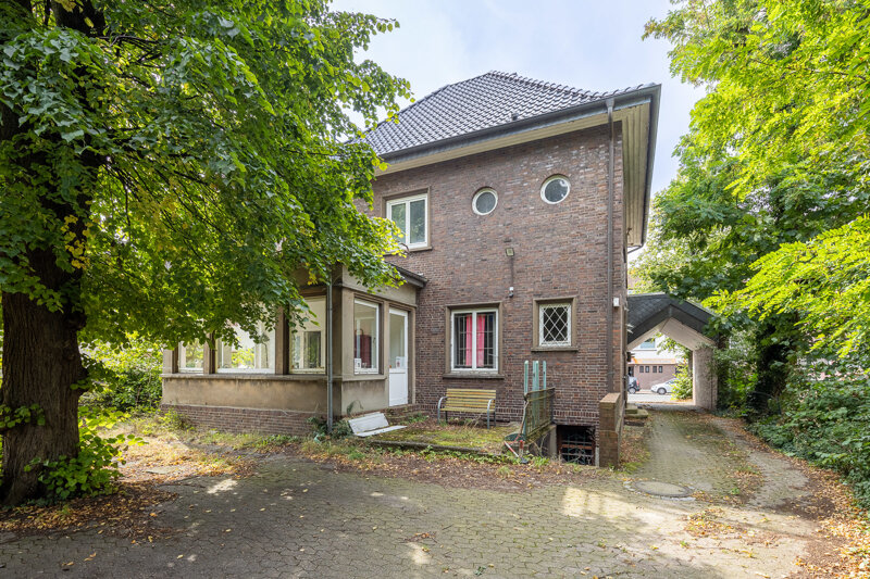 Haus zum Kauf 499.000 € 7 Zimmer 110,5 m²<br/>Wohnfläche 833 m²<br/>Grundstück Burgdamm Bremen / Lesum 28717