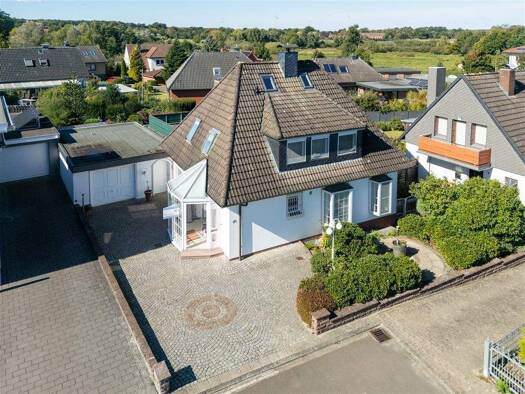 Einfamilienhaus zum Kauf 379.000 € 5 Zimmer 156,5 m² 552 m² Grundstück frei ab sofort Narzissenweg 10 Barrien Syke 28857