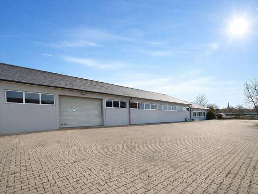 Lagerhalle zur Miete 3.300 € 398,6 m² Lagerfläche Kulmbach 95326
