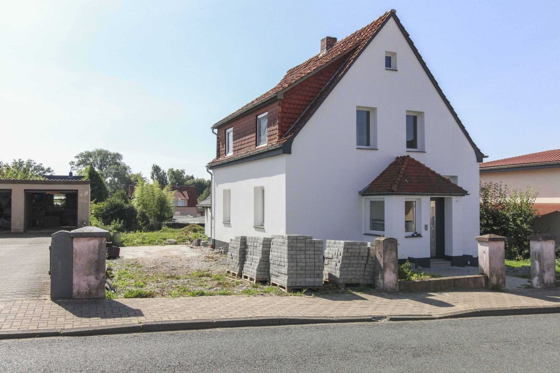 Einfamilienhaus zum Kauf 320.000 € 6 Zimmer 143,2 m²<br/>Wohnfläche 884,2 m²<br/>Grundstück ab sofort<br/>Verfügbarkeit Einbeck Einbeck 37574