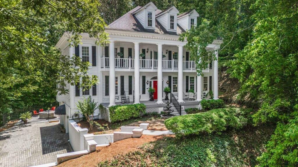 Einfamilienhaus zum Kauf 1.118.787 € 7.384 m² 6.555 m² Grundstück 9035 River Run  Atlanta  GA 30350  USA Sandy Springs 30350