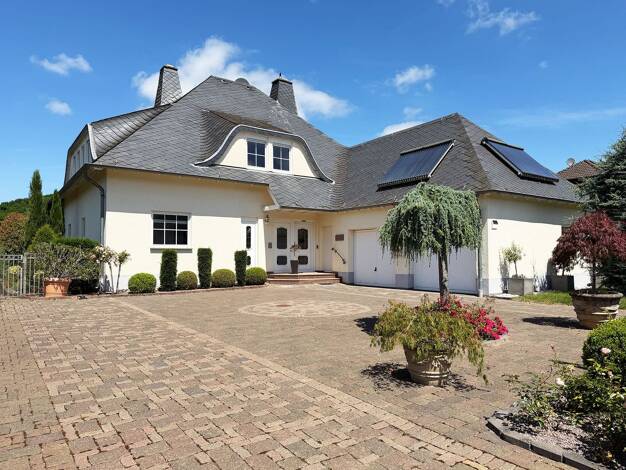 Villa zum Kauf 789.000 € 7 Zimmer 237 m² 880 m² Grundstück Irsch 54451