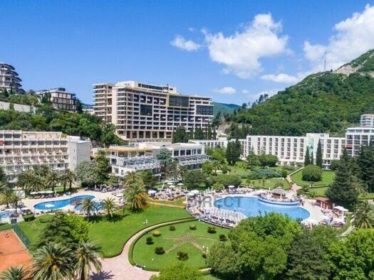Terrassenwohnung zum Kauf provisionsfrei 242.000 € 2 Zimmer 44 m² Budva, Zavala 85316