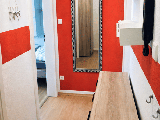 Wohnung zur Miete 550 € 1 Zimmer 37 m² Geschoss 2/6 frei ab sofort Immenhofer Straße 1 Süd Stuttgart 70180