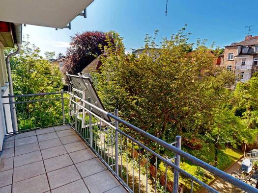 Wohnung zum Kauf 250.000 € 3 Zimmer 92 m² 3. Geschoss Westvorstadt Weimar 99423