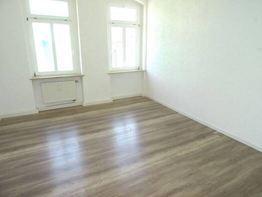 Wohnung zur Miete 480 € 3 Zimmer 87 m² 2. Geschoss Weberstraße Werdau 08412