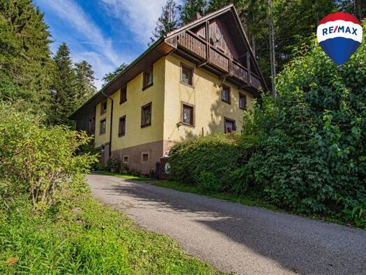 Einfamilienhaus zum Kauf 229.000 € 6 Zimmer 235 m² 1.059 m² Grundstück Ay Weilheim 79809