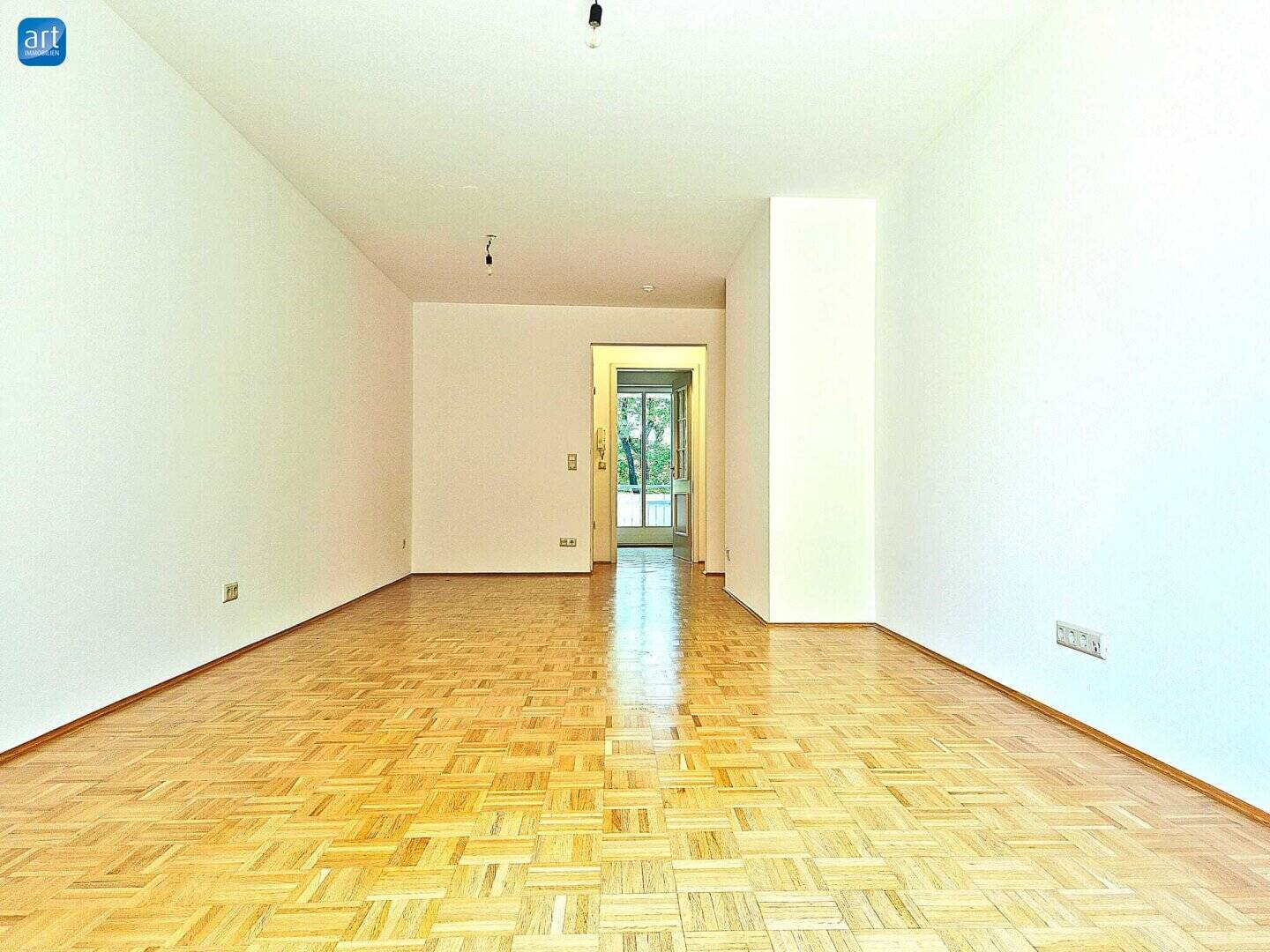 Immobilie in Laufen - Traumhafte 72m² Wohnung in Laufen: 2 Balkone, 2 Keller & Tiefgarage warten auf Sie! - Bild 3