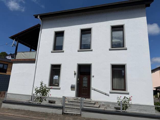 Mehrfamilienhaus zum Kauf 298.000 € 8 Zimmer 207 m² 347 m² Grundstück Keuchingen Mettlach 66693