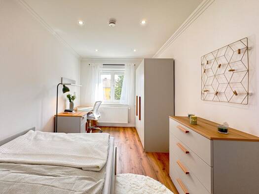 WG-Zimmer zur Miete 695 € 11 m² Geschoss 2/3 frei ab 15.04.2026 Colmarer Straße 1 Thalk.Obersendl.-Forsten-Fürstenr.-Solln München 81379