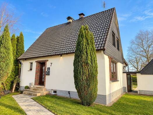 Einfamilienhaus zum Kauf 197.000 € 4 Zimmer 110 m² 748 m² Grundstück Heidmühle Schortens 26419