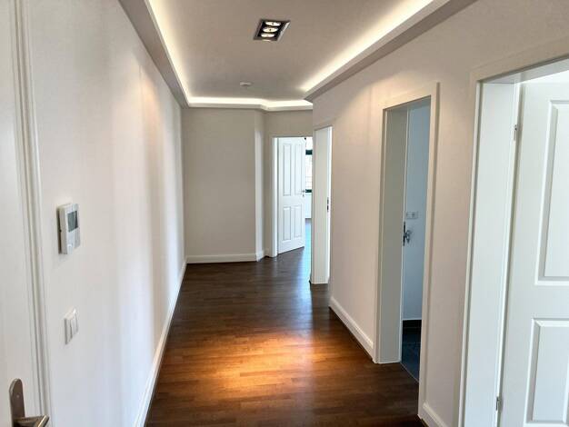 Wohnung zur Miete 715 € 2 Zimmer 71 m² 4. Geschoss frei ab 01.11.2026 Wurzner Straße 11 Neustadt-Neuschönefeld Ost 04315