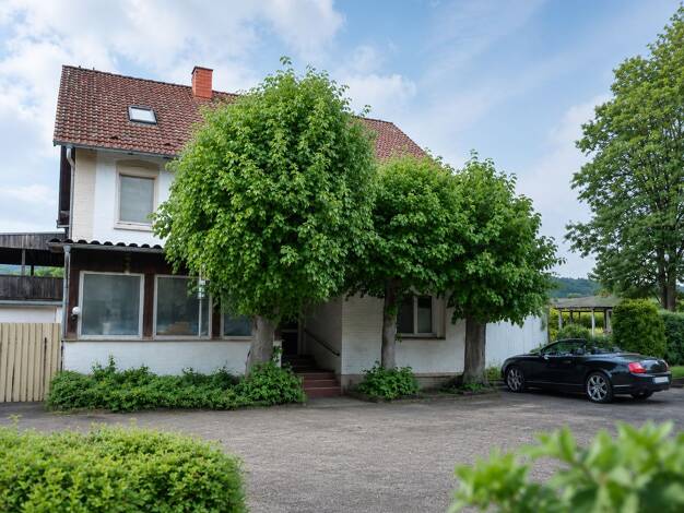 Mehrfamilienhaus zum Kauf als Kapitalanlage geeignet 175.000 € 17 Zimmer 375 m² 1.289 m² Grundstück Levedagsen Salzhemmendorf 31020