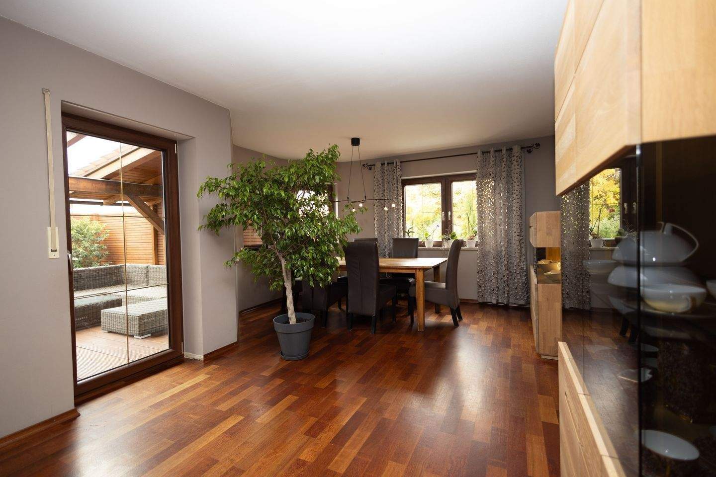 Einfamilienhaus zum Kauf - Mehr