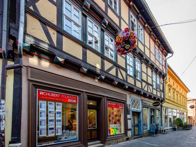 Haus zum Kauf als Kapitalanlage geeignet 465.000 € 7 Zimmer 292 m² 450 m² Grundstück Quedlinburg Quedlinburg 06484